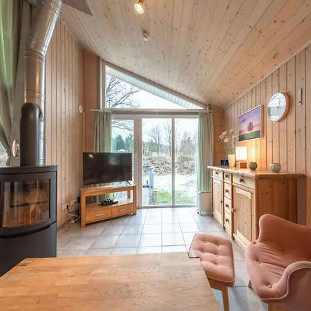 Feriehus Mit Sauna Im Mirow Granzow